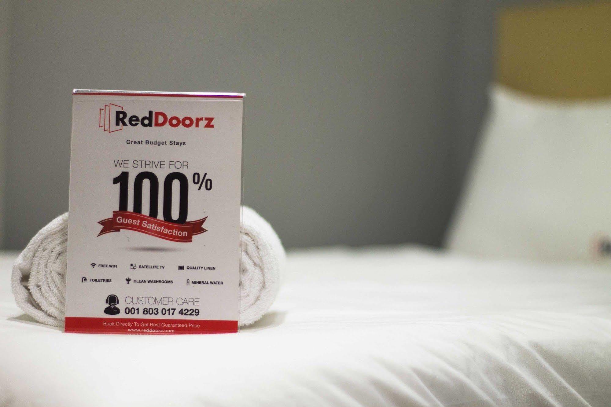 Reddoorz @ Arjuna Double Six Семиняк Екстериор снимка